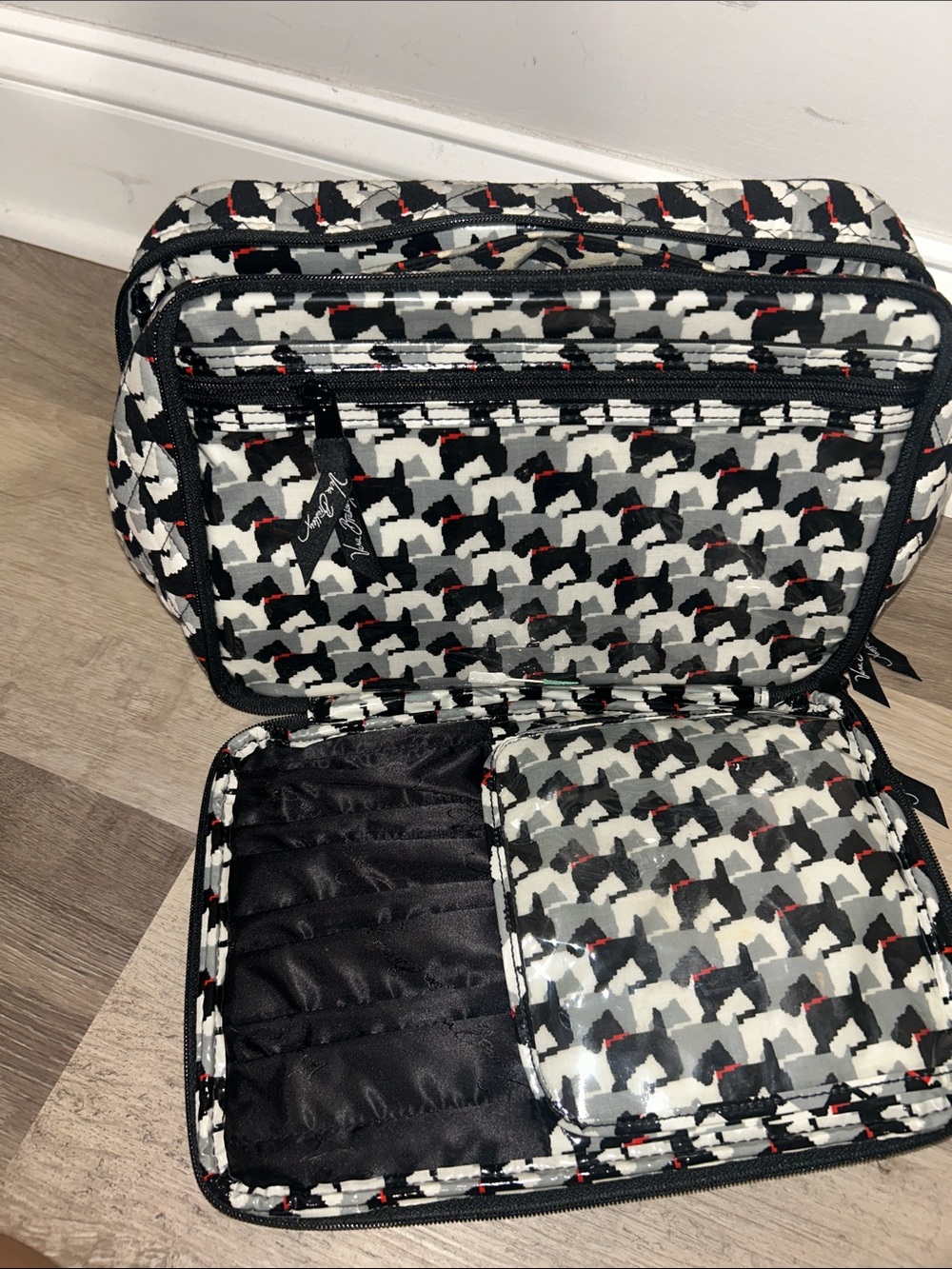 Vera Bradley white and black dog print - Picture 3 of 4